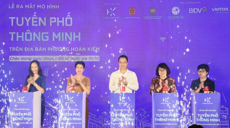 Hà Nội Thí Điểm “Tuyến Phố Thông Minh” Tại Khu Phố Cổ Hoàn Kiếm: Đột Phá Chuyển Đổi Số Gắn Với Bảo Tồn Di Sản